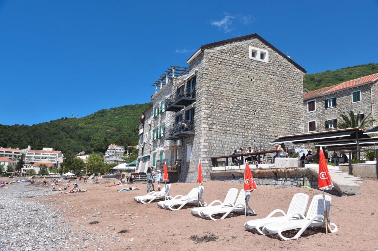 Beach House Petrovac 외부 사진